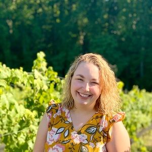 Meet your Posher, Danielle